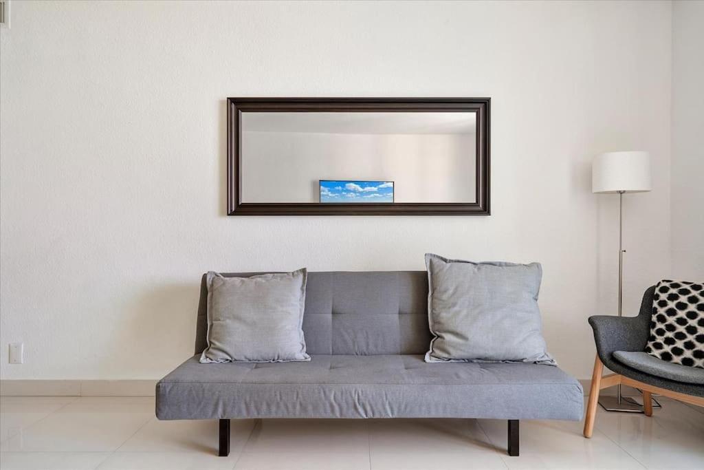 Beachfront 2 Bedroom At Tides Hollywood 8Th Floor المظهر الخارجي الصورة