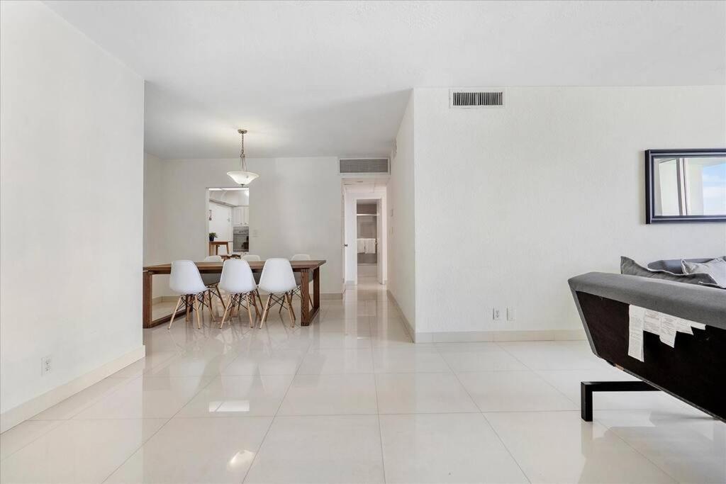 Beachfront 2 Bedroom At Tides Hollywood 8Th Floor المظهر الخارجي الصورة